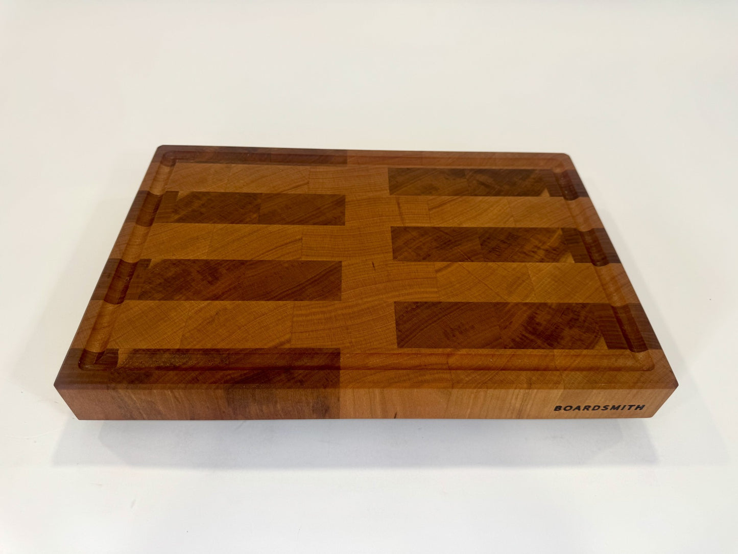 524 Cherry 18 x 12 x 2 with Juice Groove and Feet