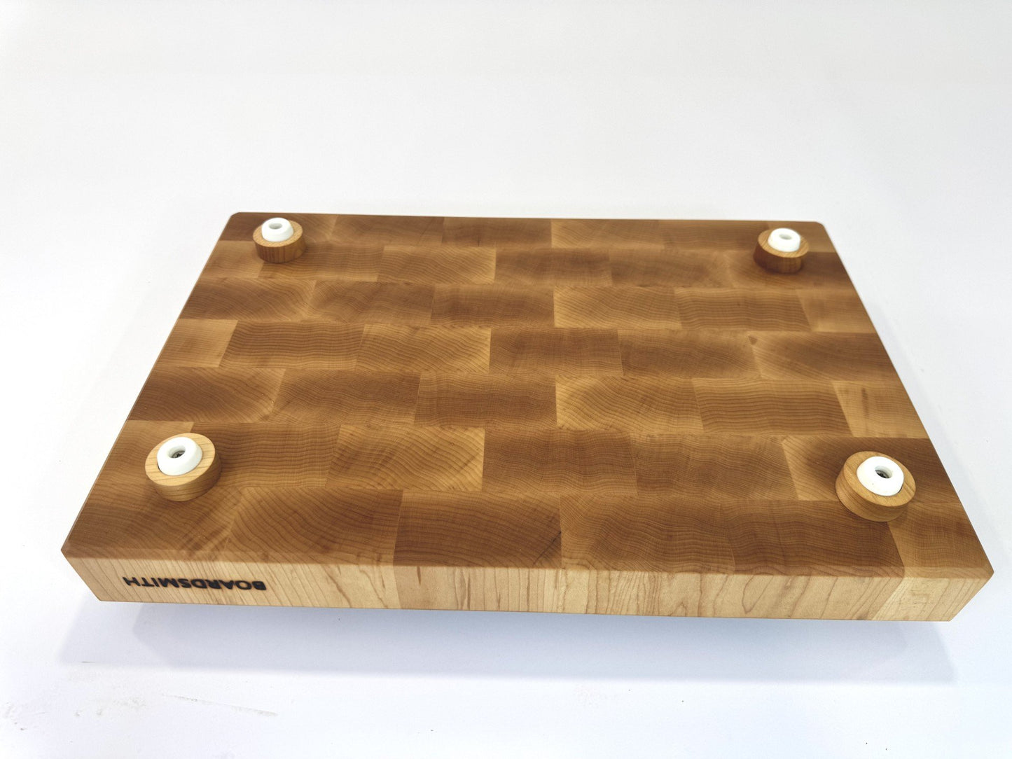 549 Maple 18 x 12 x 2 with Juice Groove & Feet