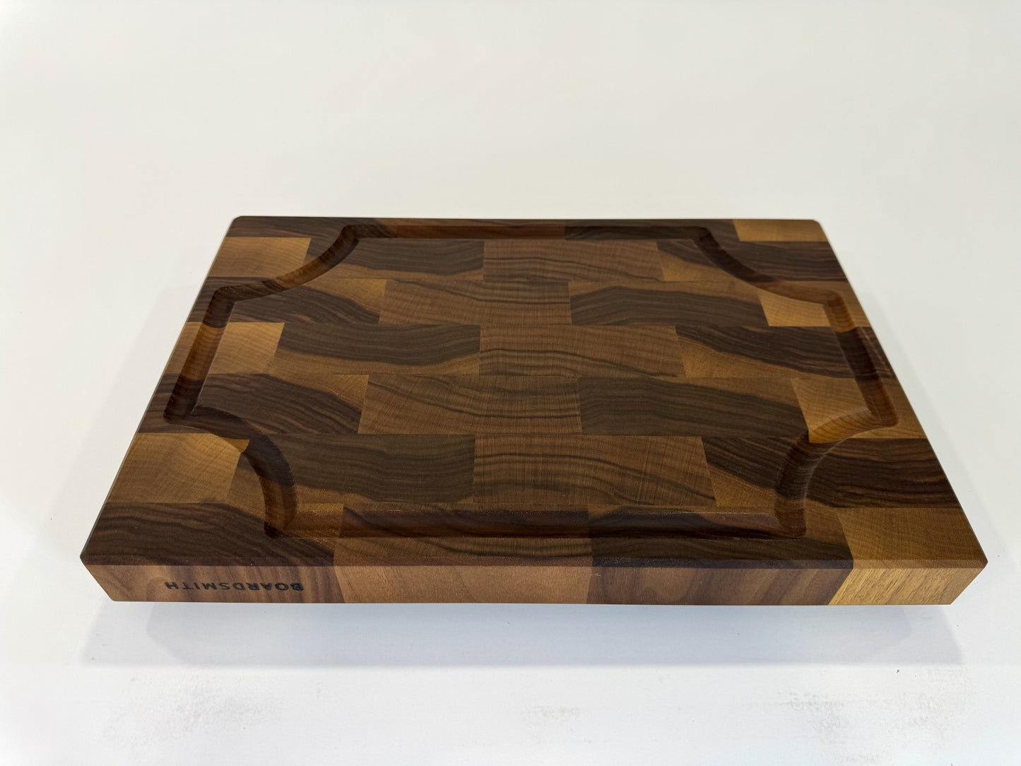 633 Walnut 18 x 12 x 1 3/4 "One-Off" with Finger Grooves and Bottom Groove