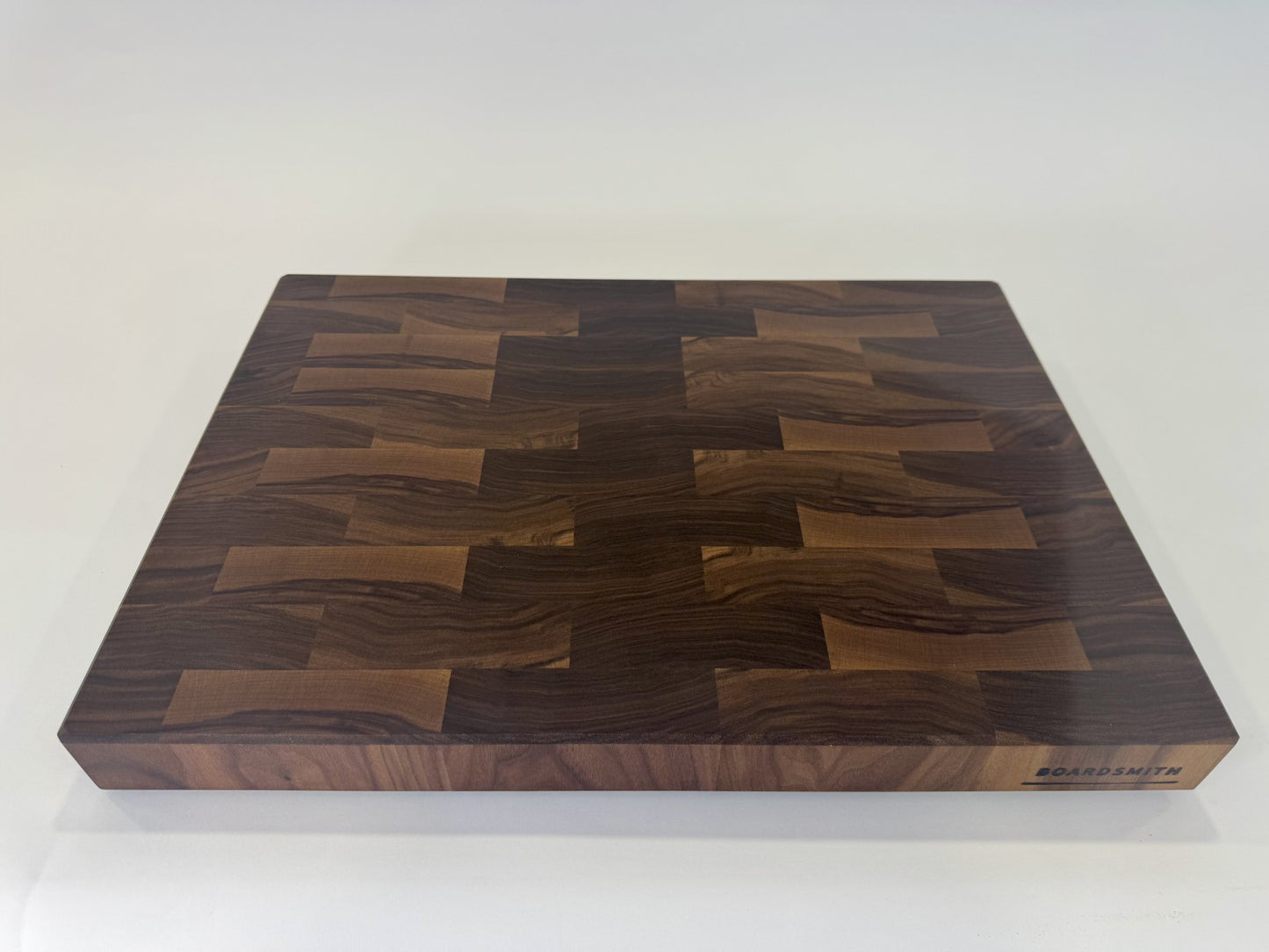 703 Walnut 22" x 15.5" x 2"