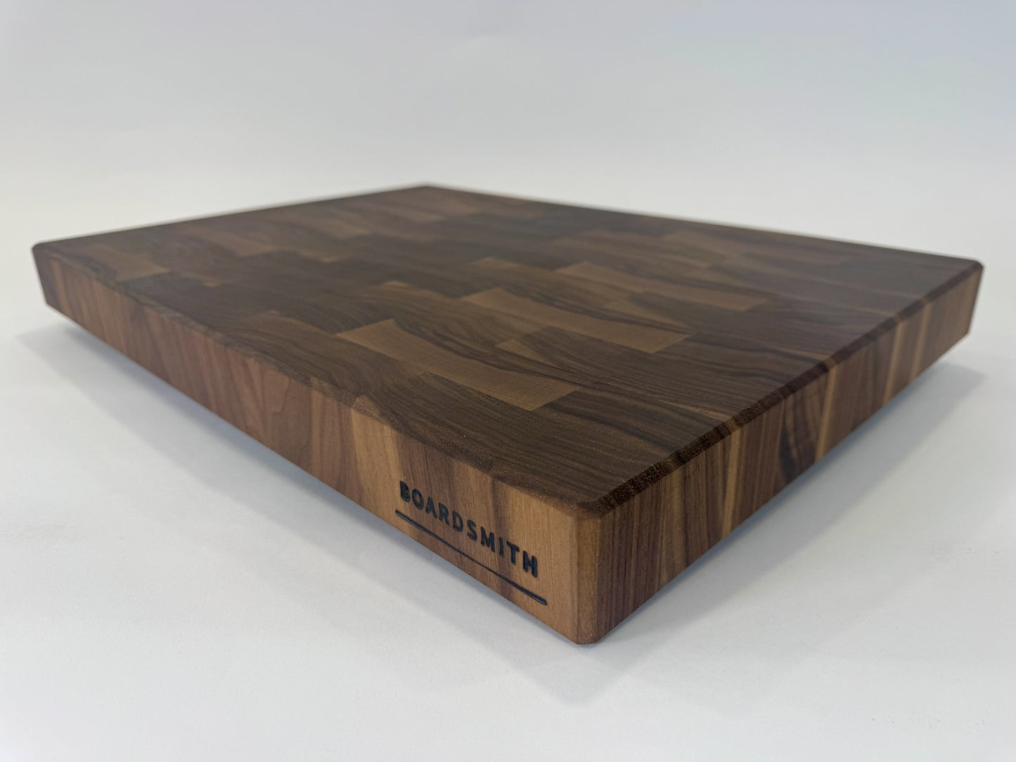 703 Walnut 22" x 15.5" x 2"