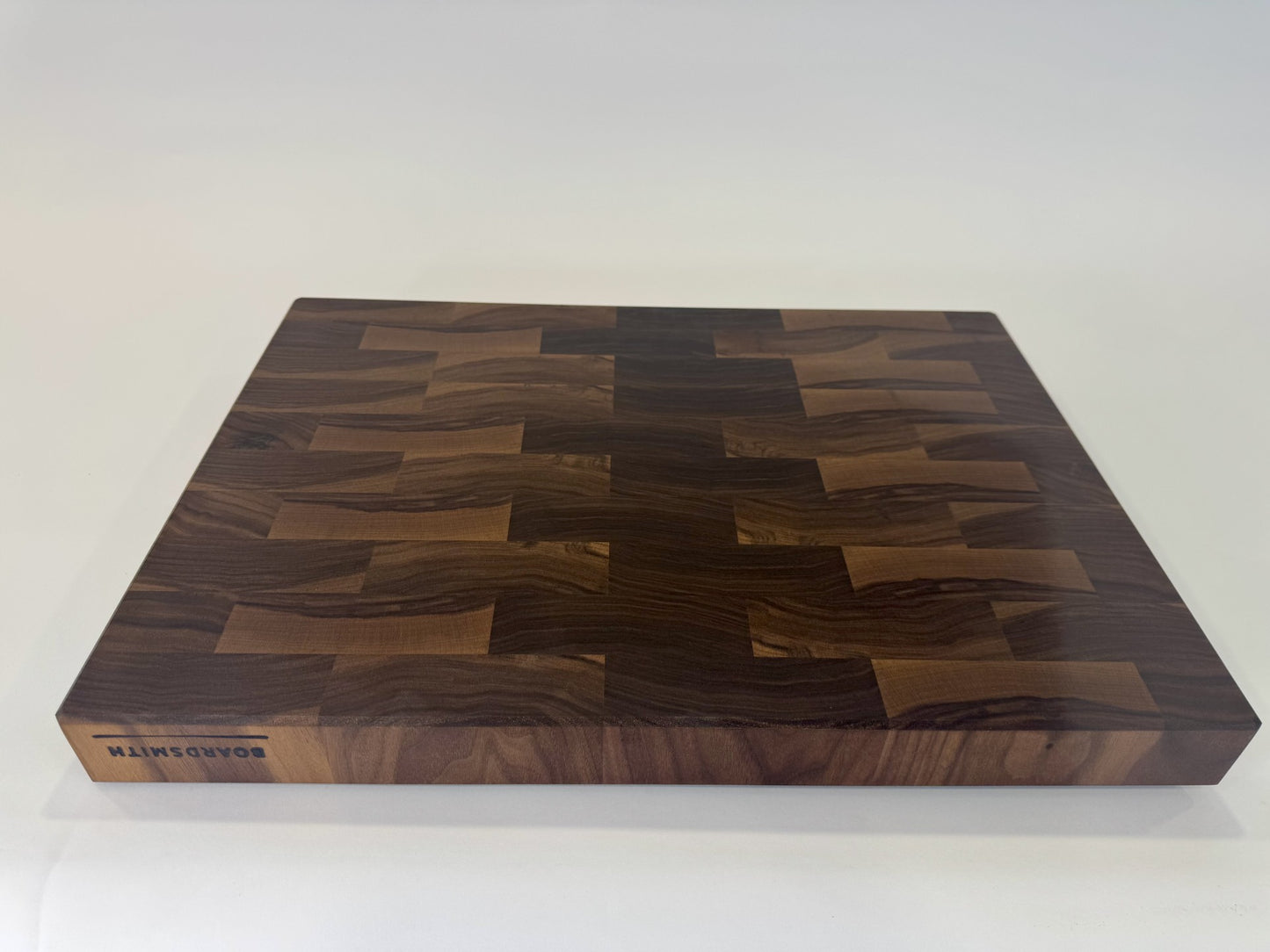 703 Walnut 22" x 15.5" x 2"