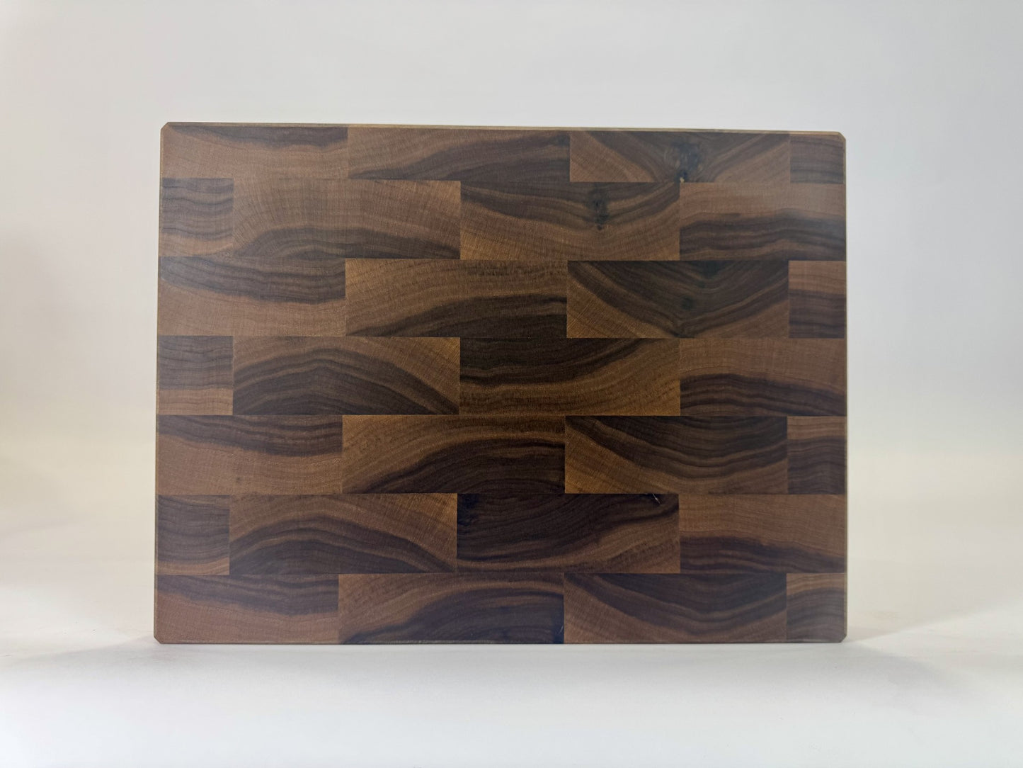 709 Walnut 16" x 12" x 1.75"