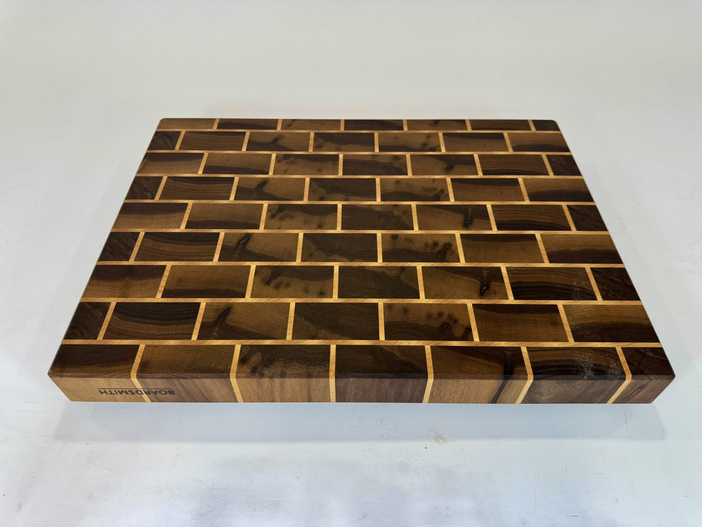 713 Brick 22 x 16 x 2