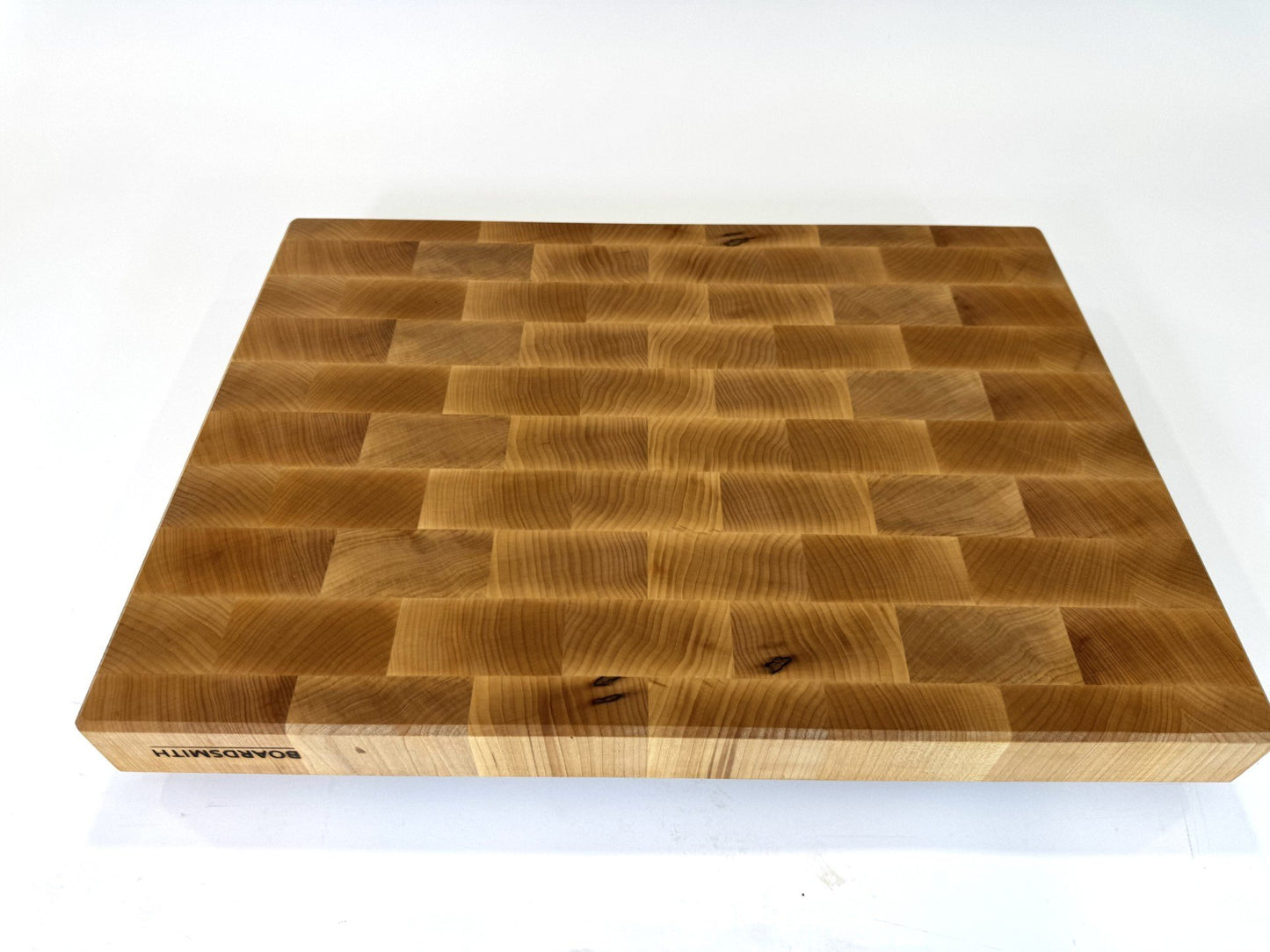 715 Maple 22 x 16 x 2