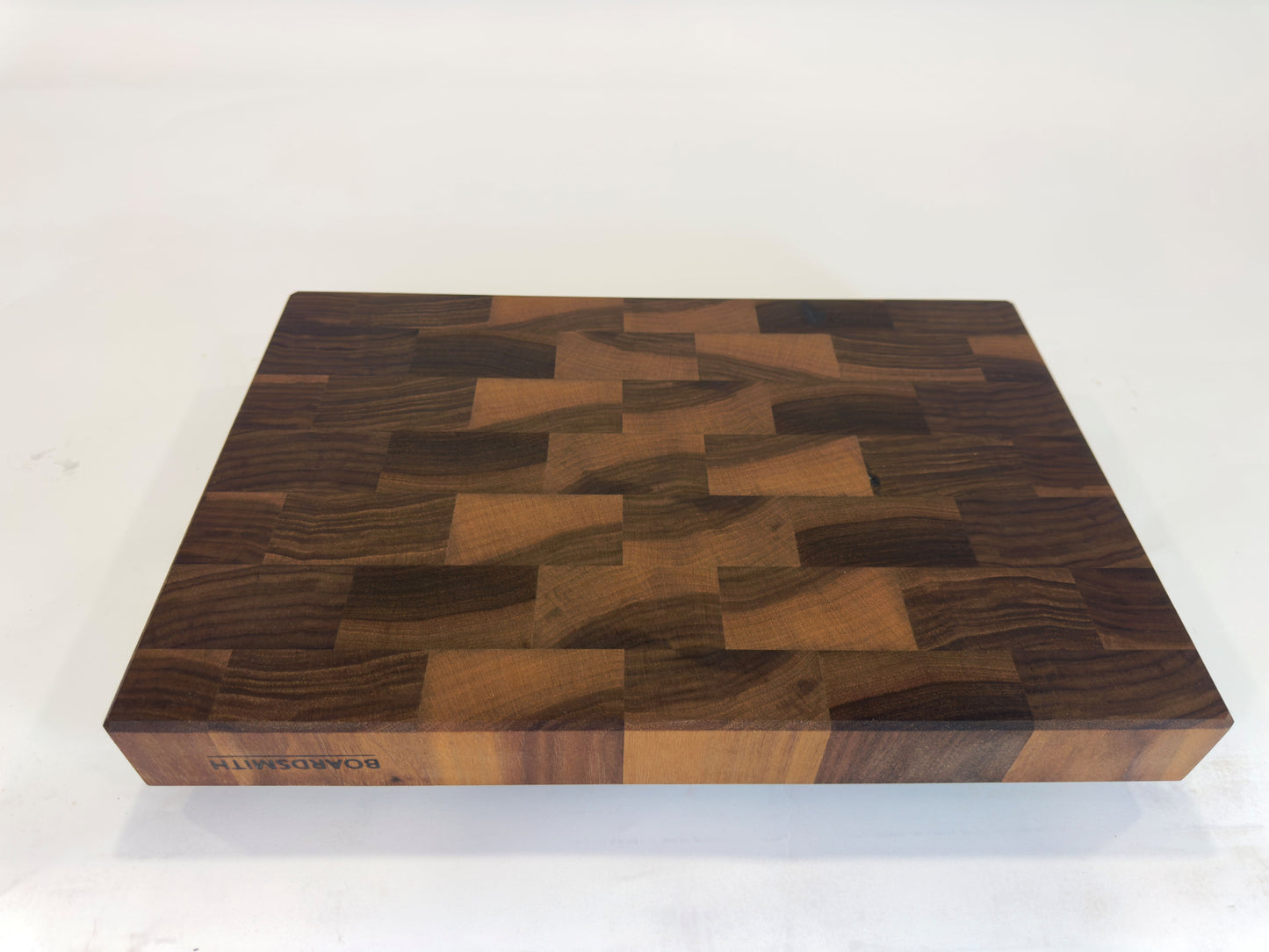 901 Walnut 18 x 12 x 2 One-Off