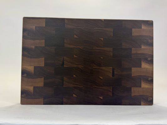 100 Walnut 22 x 14 1/2 x 2