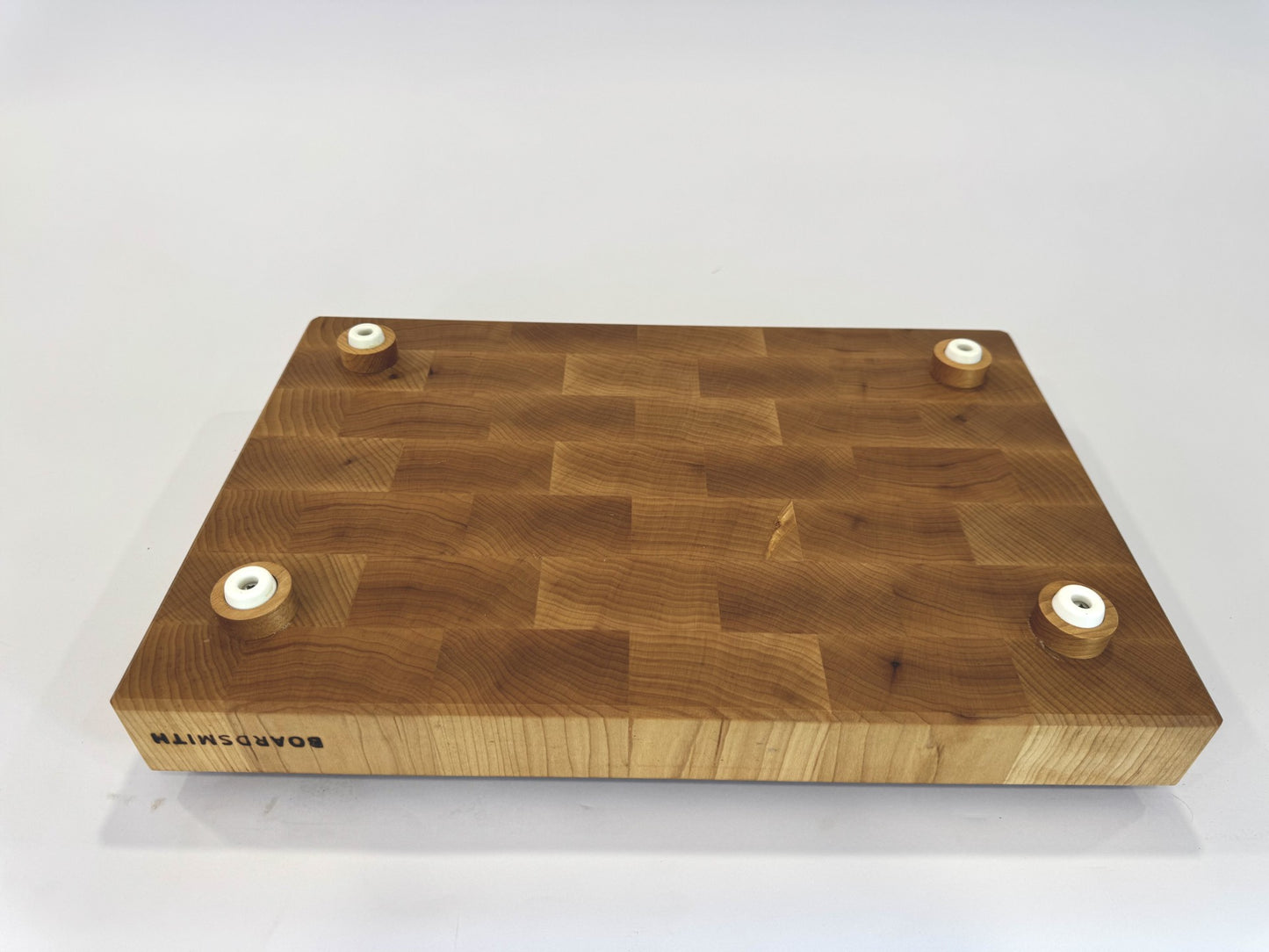 1006 Maple 18 x 12 x 2 One-Off with Feet