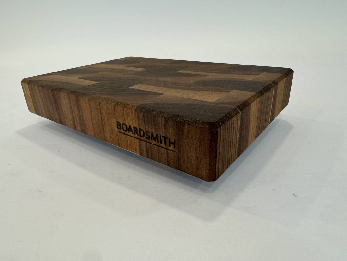 1009 Walnut 12 x 9 x 2