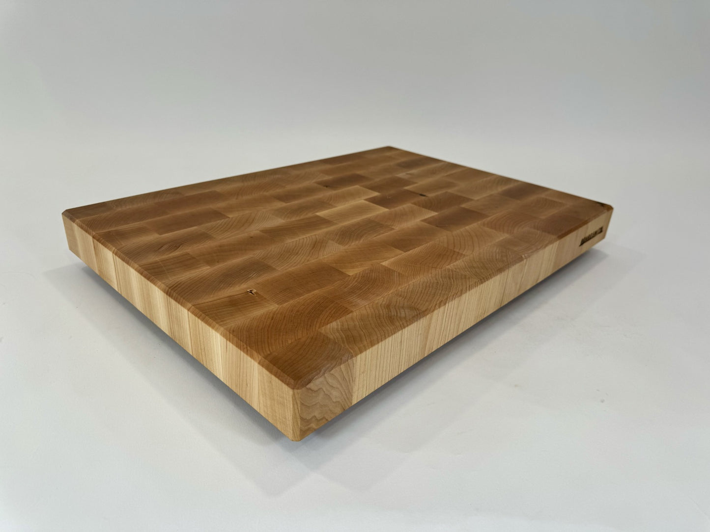 1040 "Medium" Carolina Cut Maple 16 x 22