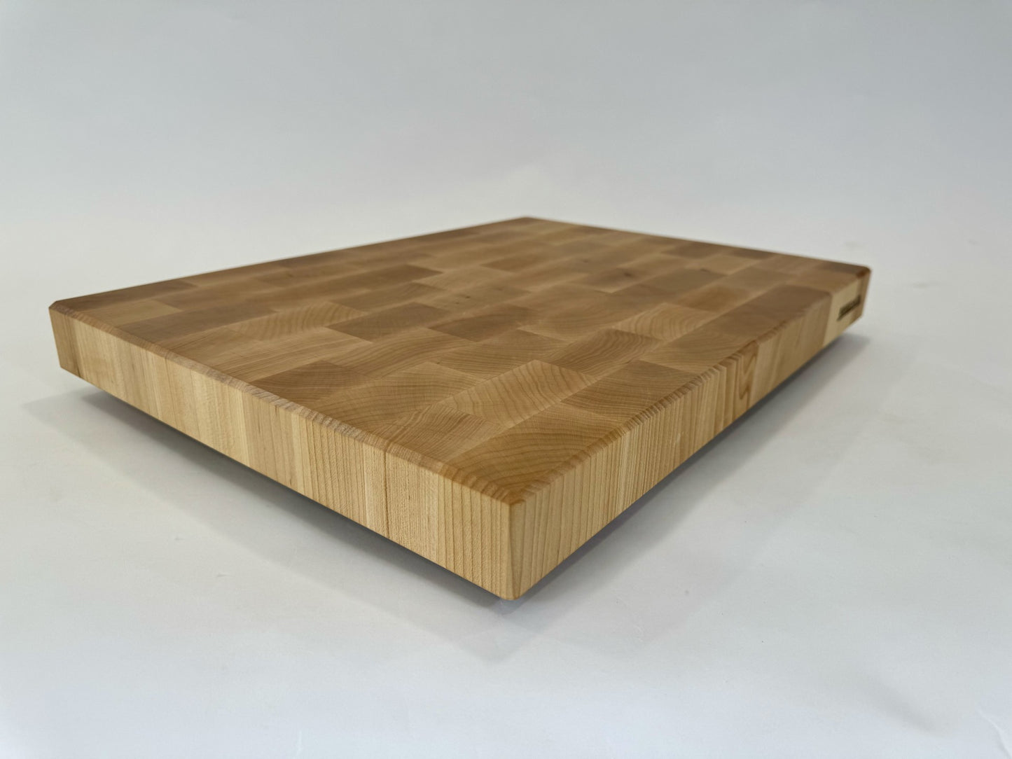 1076 "Medium" Carolina Cut Maple 16 x 22