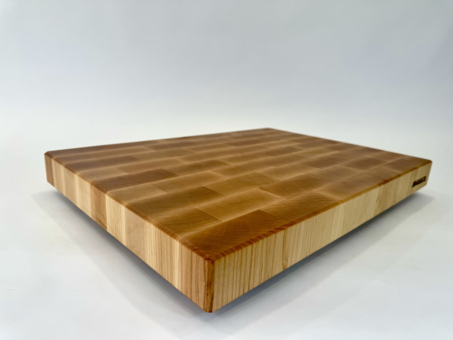 1126 Carolina Cut Maple 16" x 22" x 2"