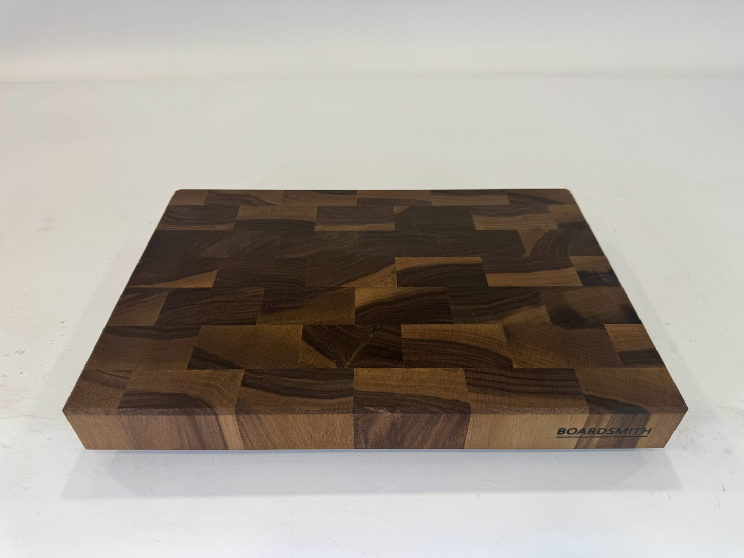 1177 Walnut 18" x 12" x 2"