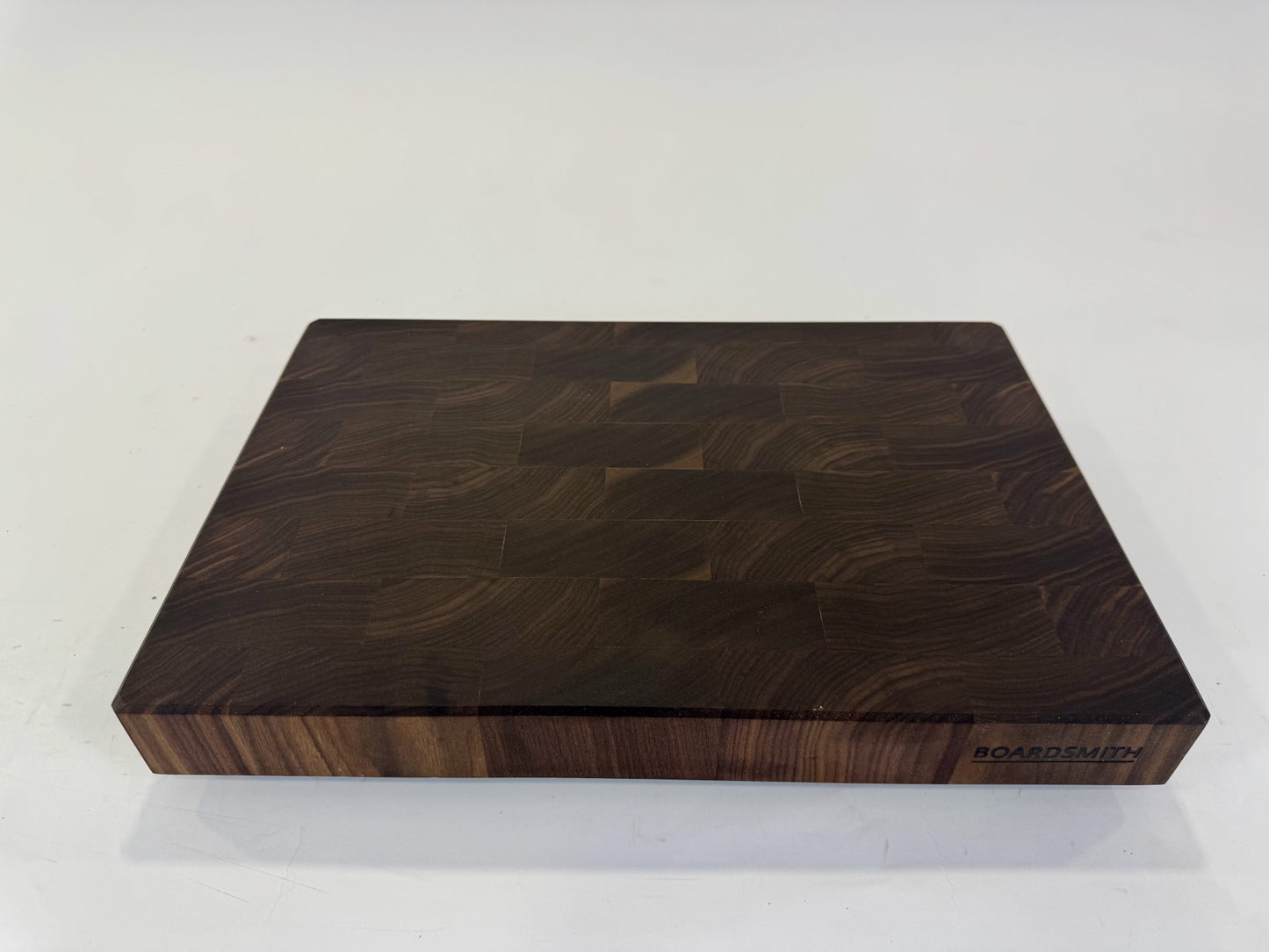 122 Walnut 18 x 12 x 2