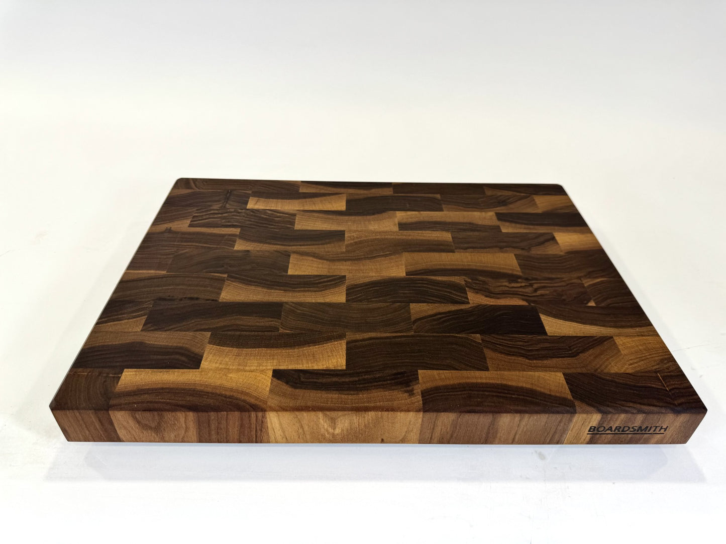 1221 Walnut 22" x 16" x 2"