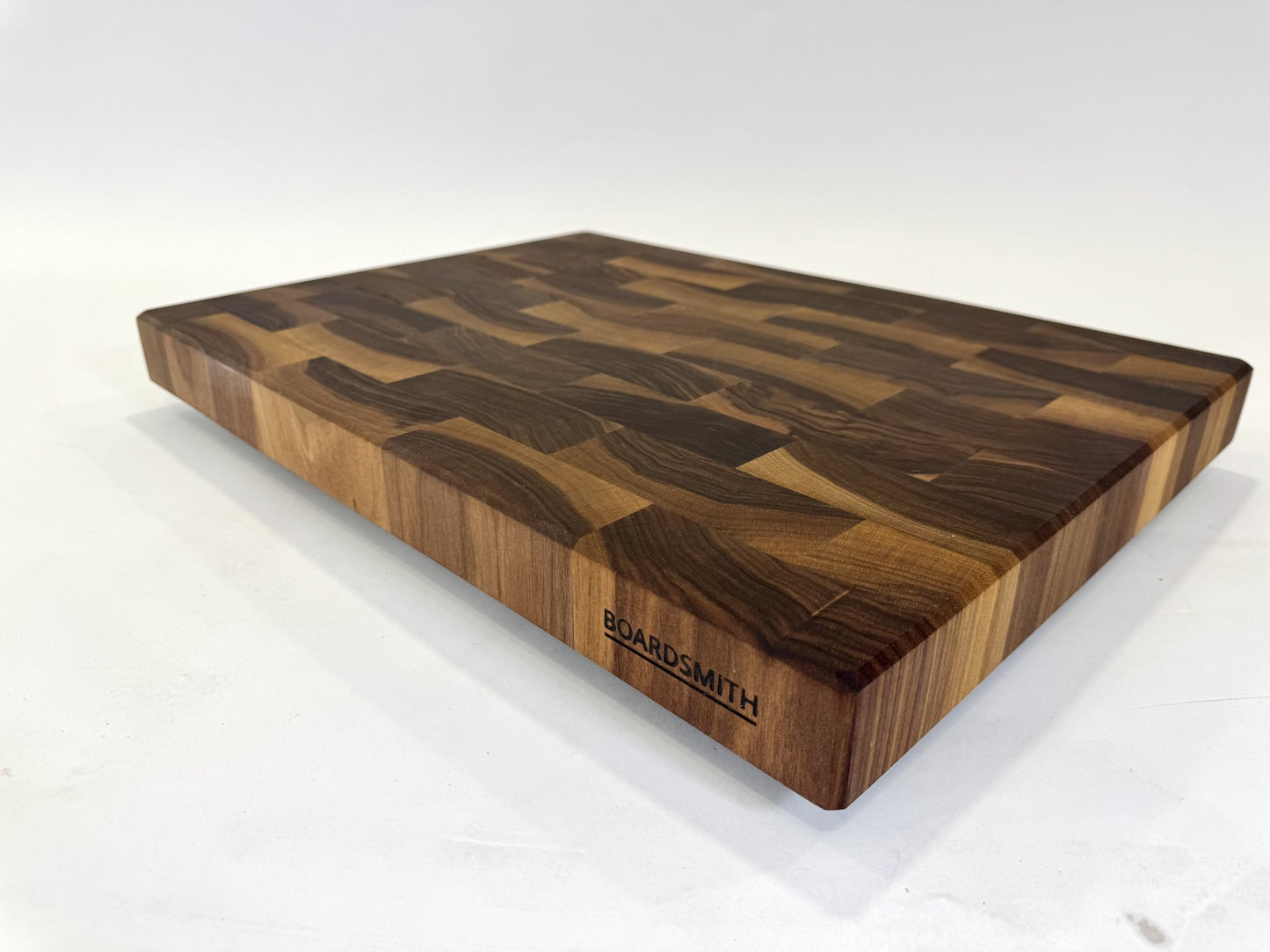 1221 Walnut 22" x 16" x 2"