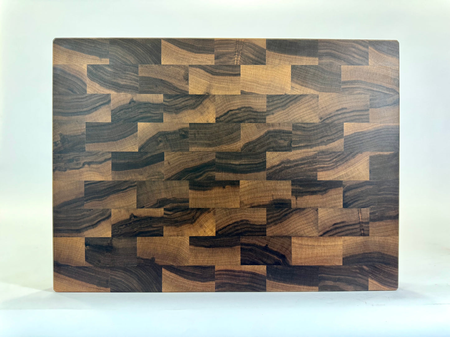 1231 Walnut 22" x 16" x 2"