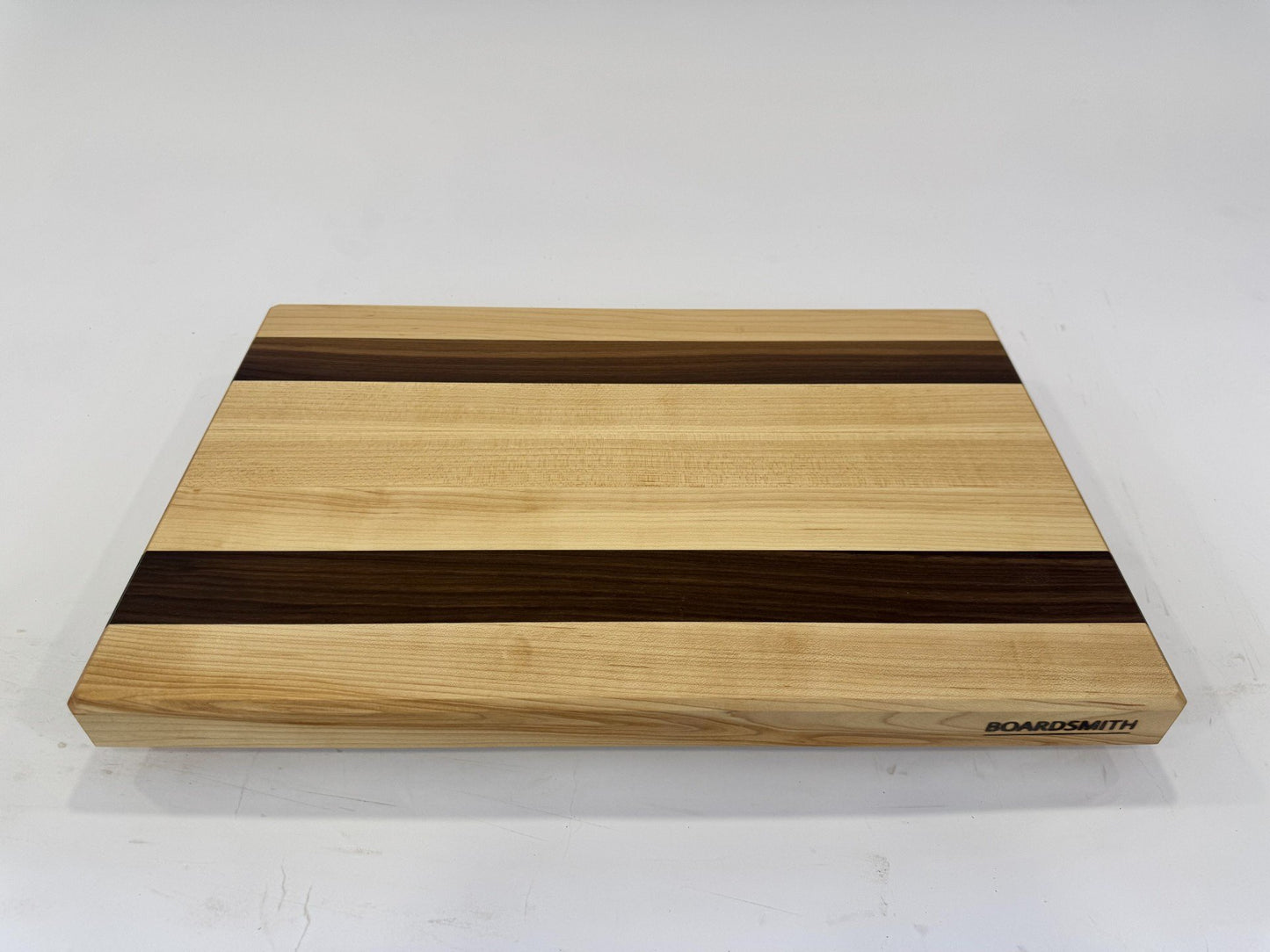 140 Maple/Walnut Edge Grain Stripe 20 x 13 x 1 1/2