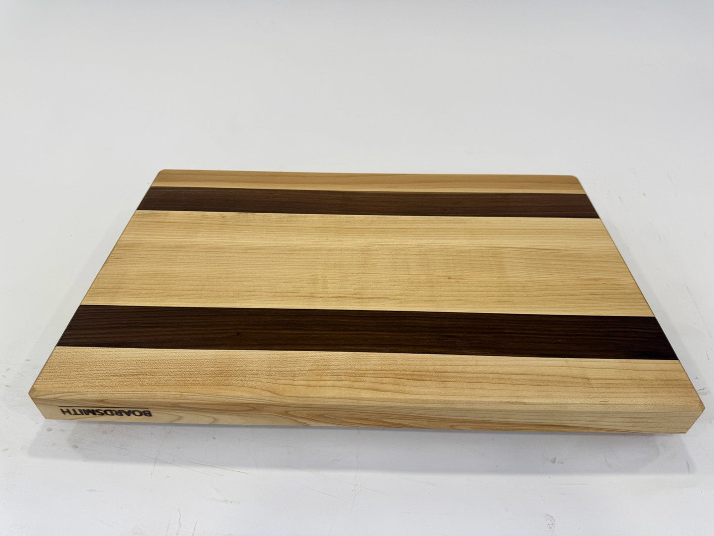 140 Maple/Walnut Edge Grain Stripe 20 x 13 x 1 1/2
