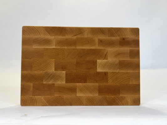 162 Maple 18 x 12 x 2 with Feet