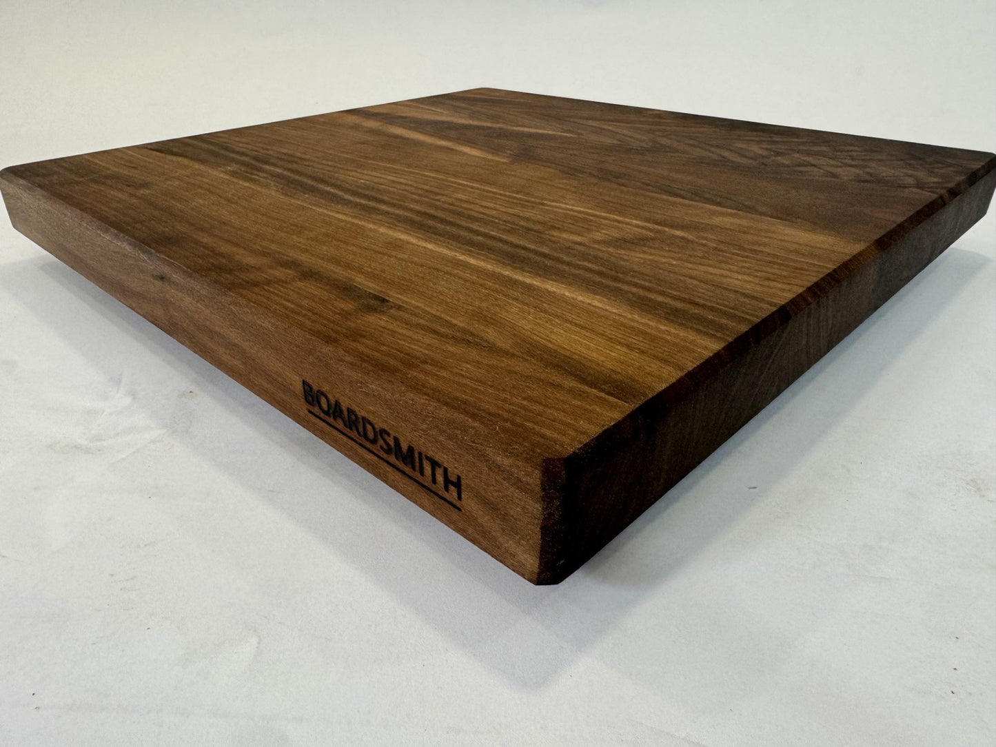 183 Walnut Edge Grain 16 x 16 x 1 1/2