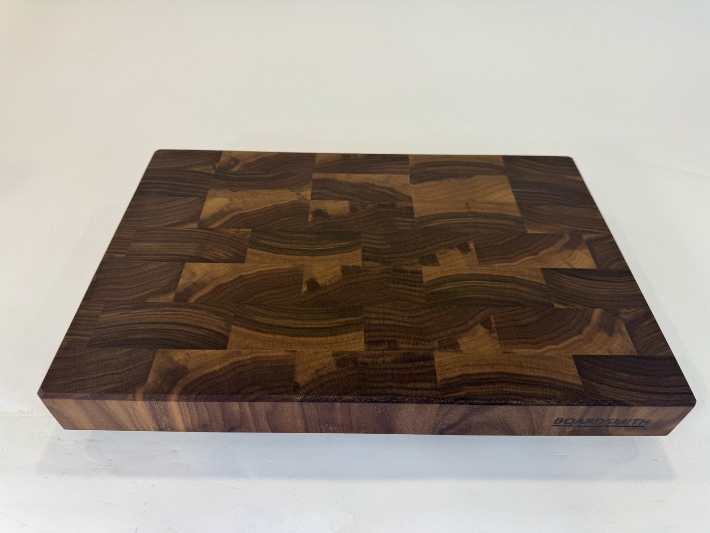 187 Walnut 18 x 12 x 2