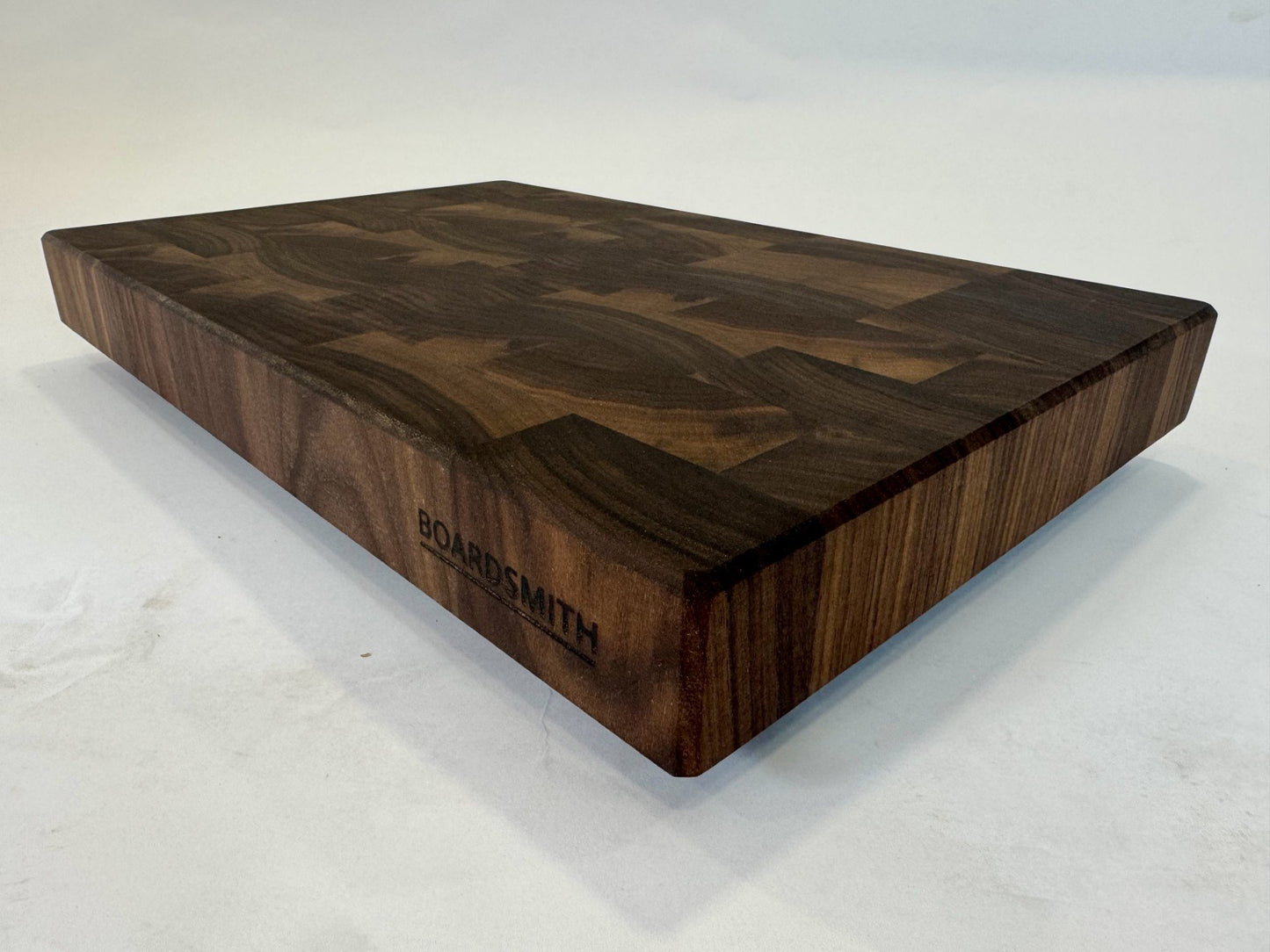 187 Walnut 18 x 12 x 2