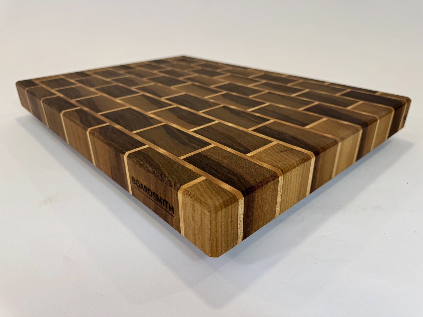 191 Walnut & Maple Brick 22 x 16 x 2