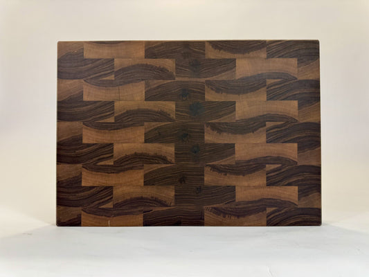 197 Walnut 22 x 15.5 x 2