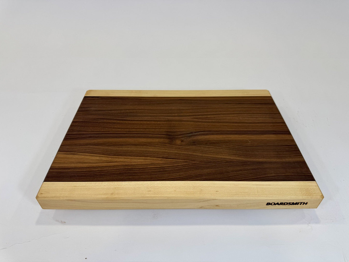 207 Walnut & Maple Edge Grain 20 x 14 x 1.5