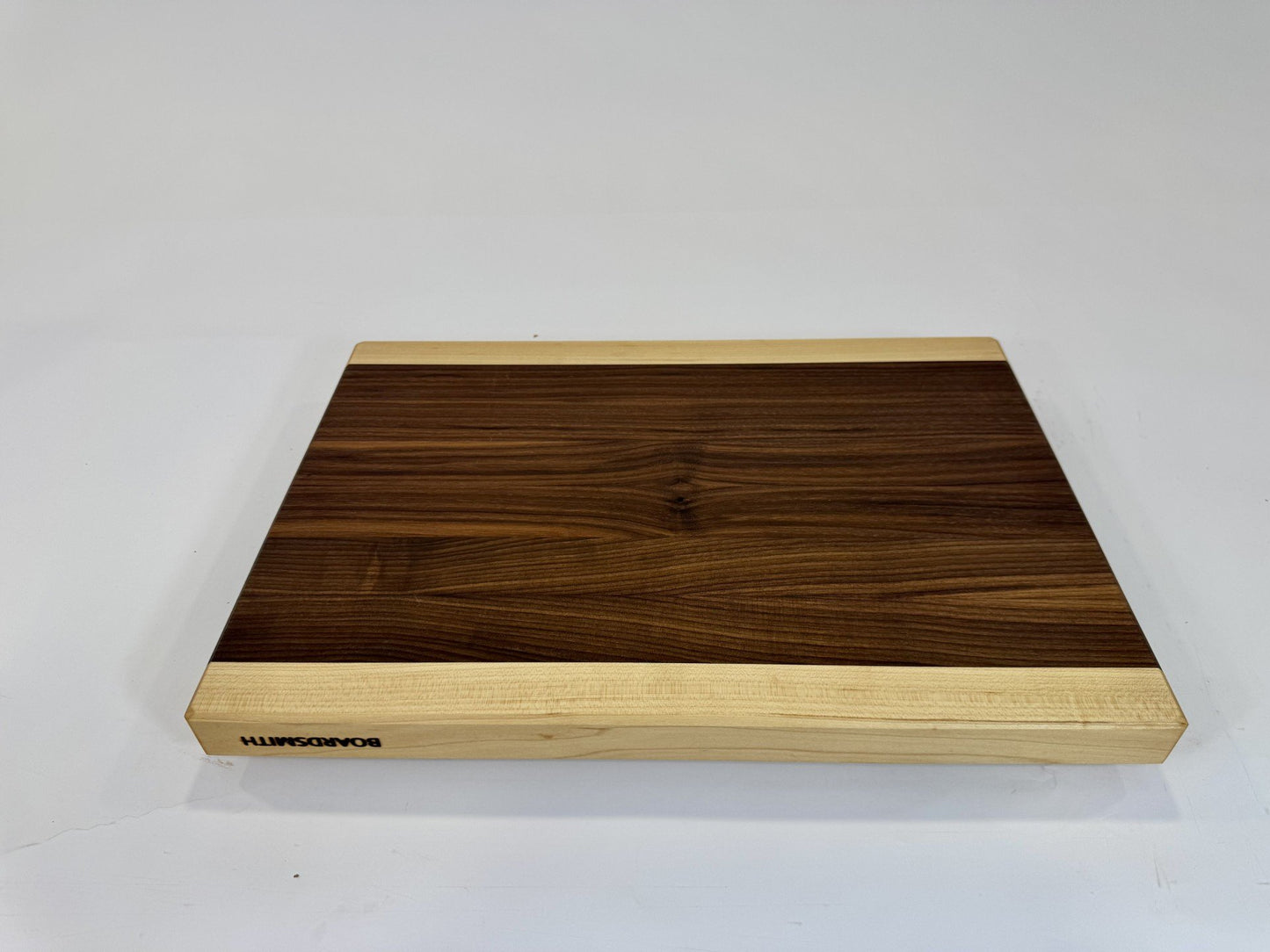 207 Walnut & Maple Edge Grain 20 x 14 x 1.5