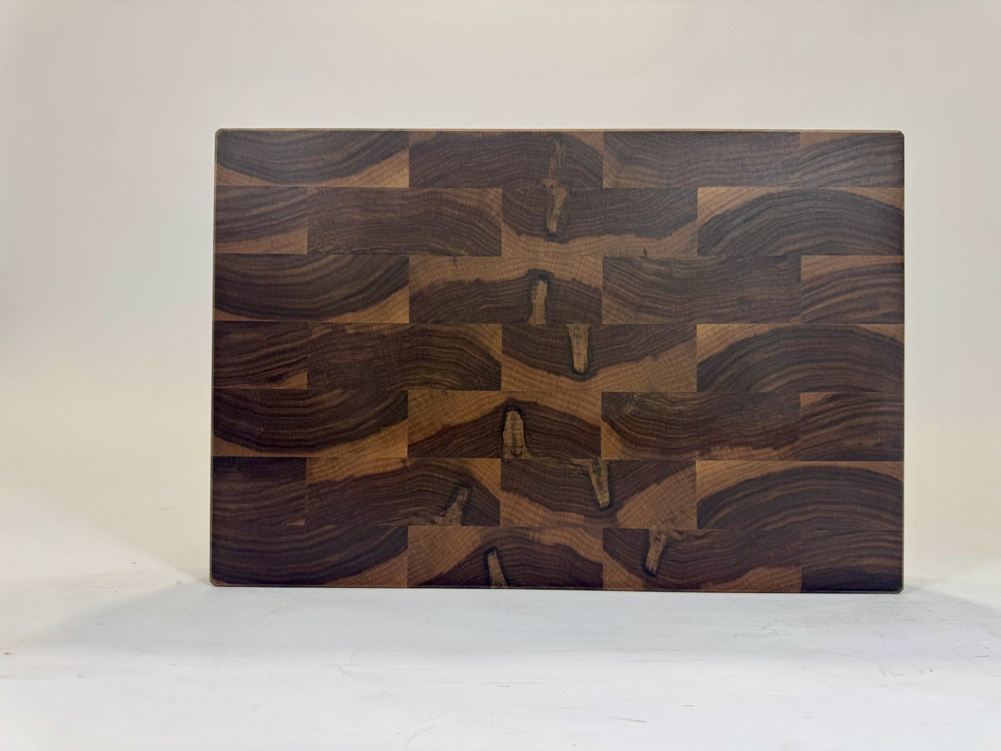225-1 Walnut 18 x 12 x 2