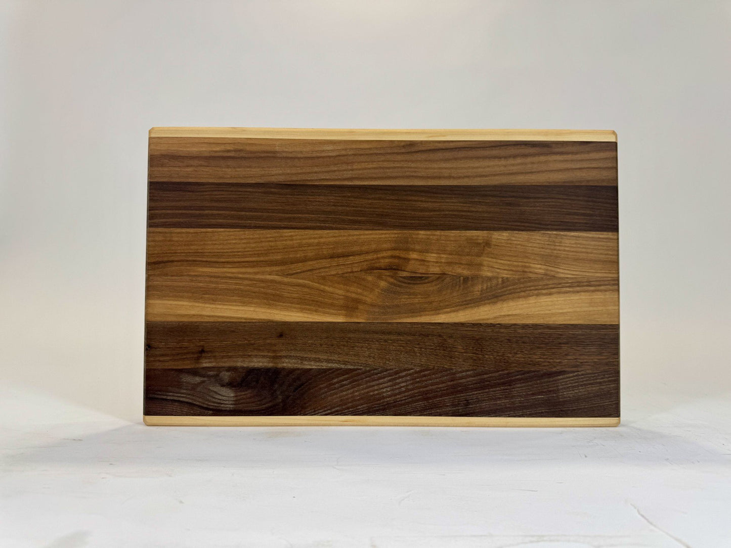 235-1 Walnut & Maple Edge Grain 18.5 x 11.5 x 1.5
