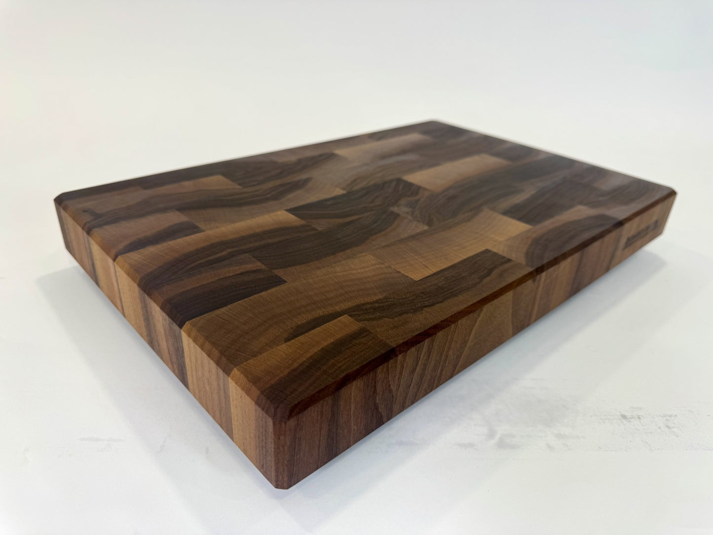 296 Walnut 18" x 12" x 2"