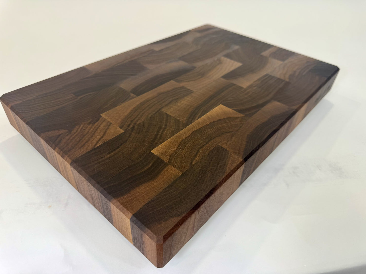 316 Walnut 18" x 12" x 2"