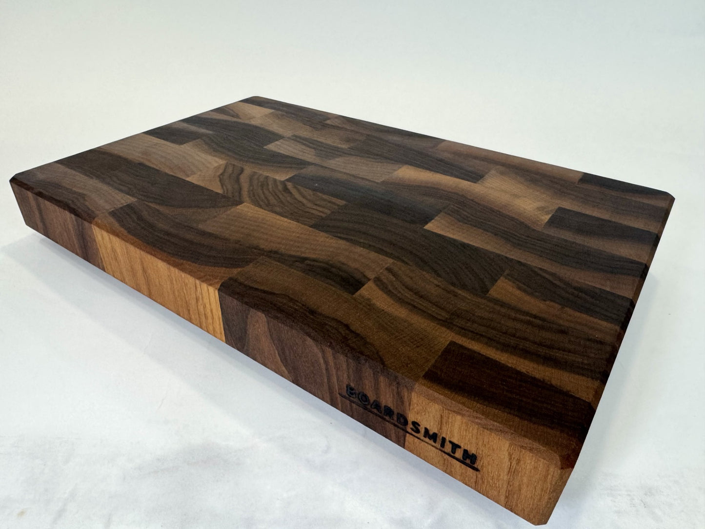 318 Walnut 18" x 12" x 2"