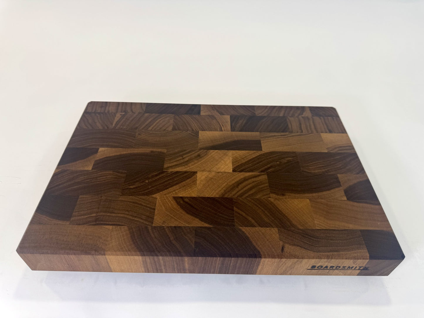 322 Walnut 18" x 12" x 2"
