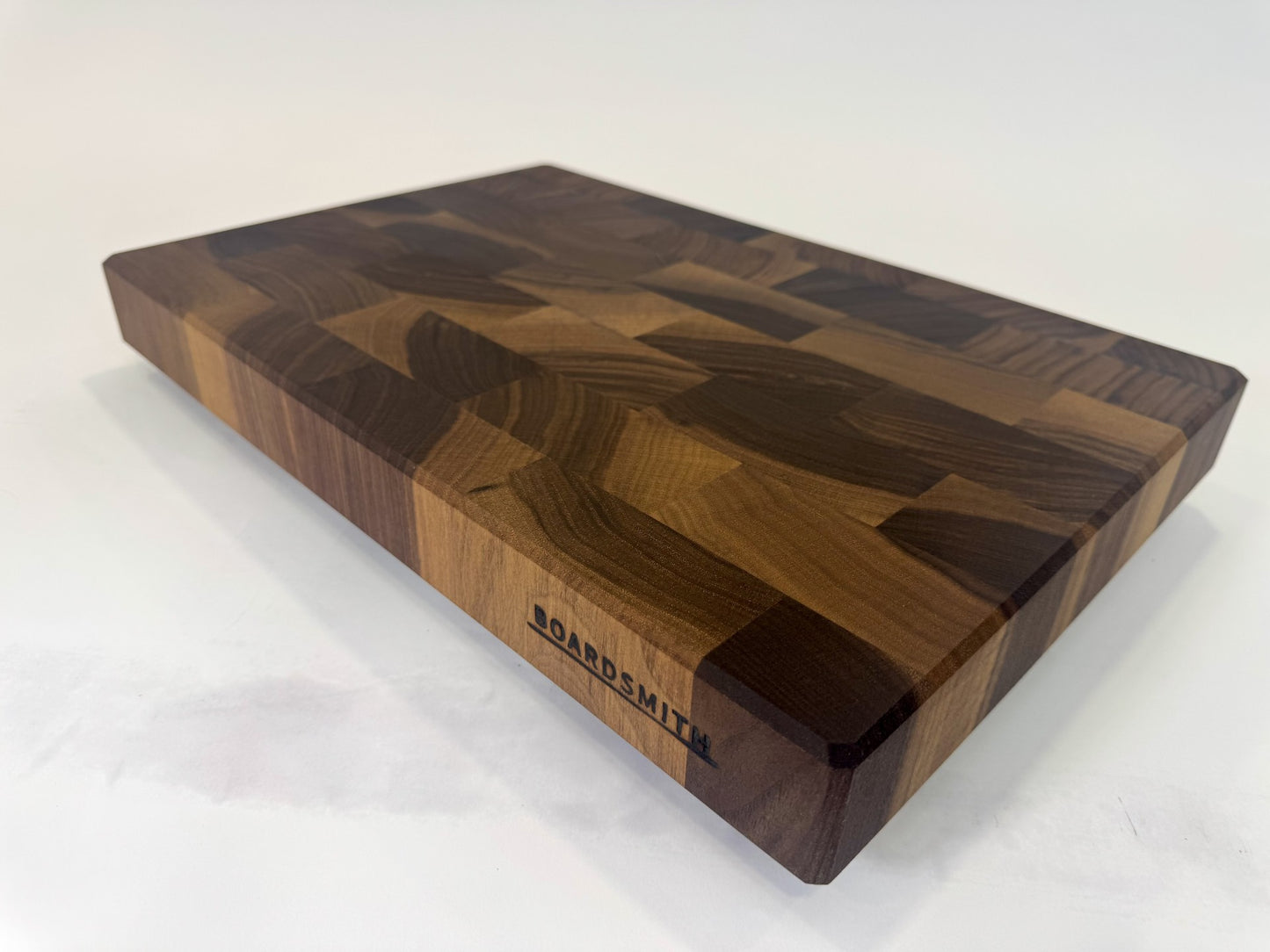 322 Walnut 18" x 12" x 2"