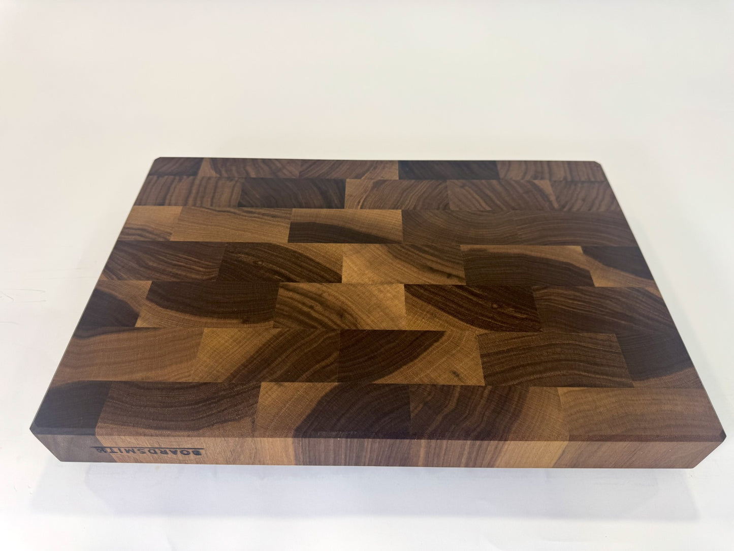 322 Walnut 18" x 12" x 2"