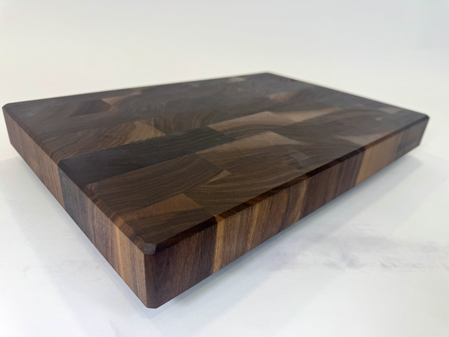324 Walnut 18" x 12" x 2"