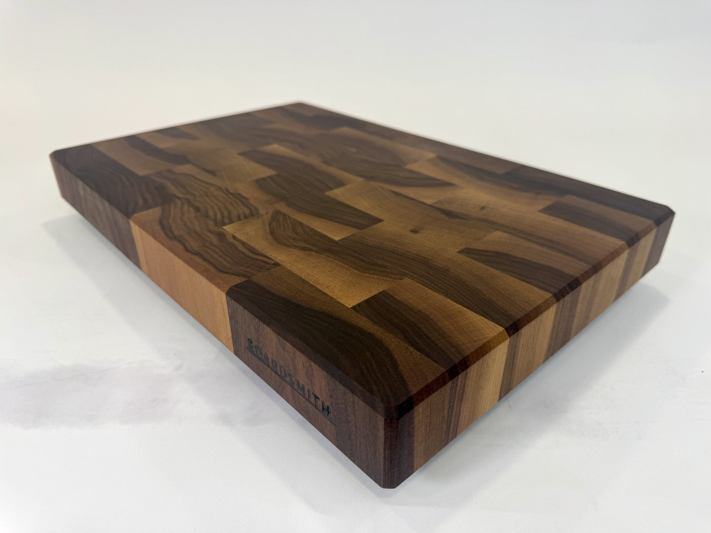 330 Walnut 18" x 12" x 2"