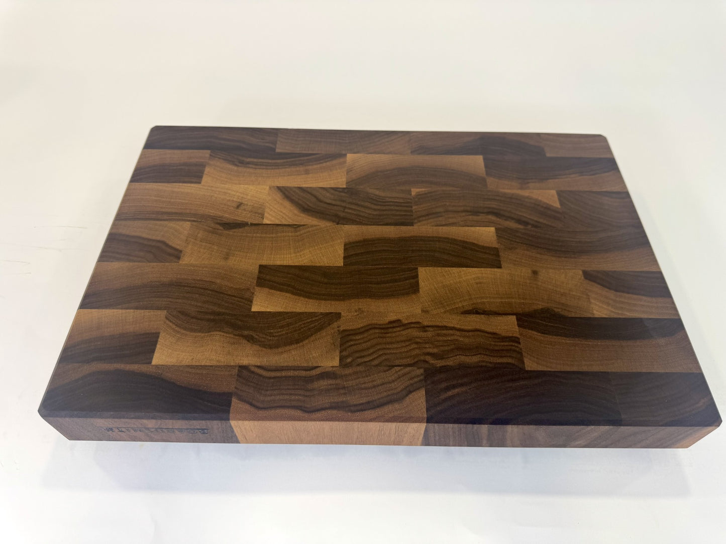 330 Walnut 18" x 12" x 2"
