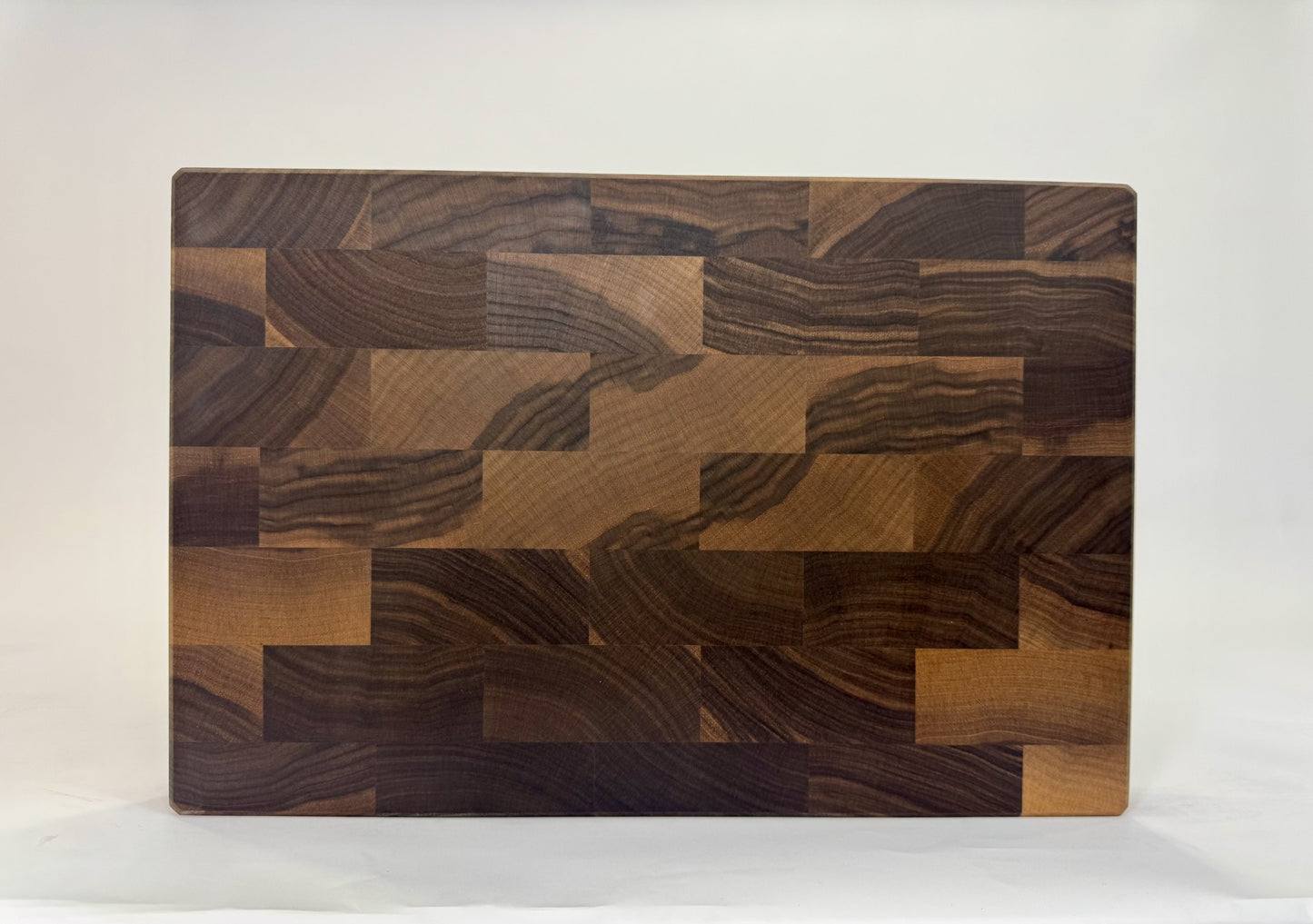 340 Walnut 18" x 12" x 2"