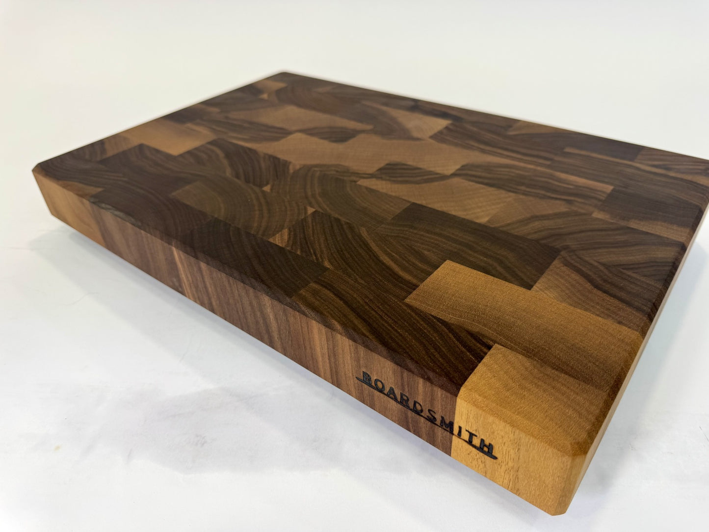 340 Walnut 18" x 12" x 2"
