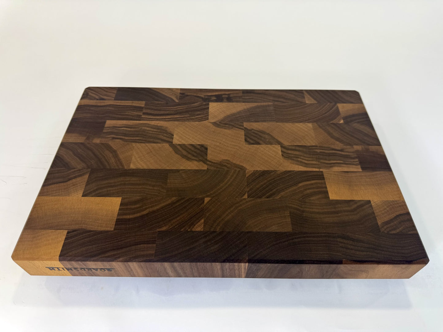 340 Walnut 18" x 12" x 2"