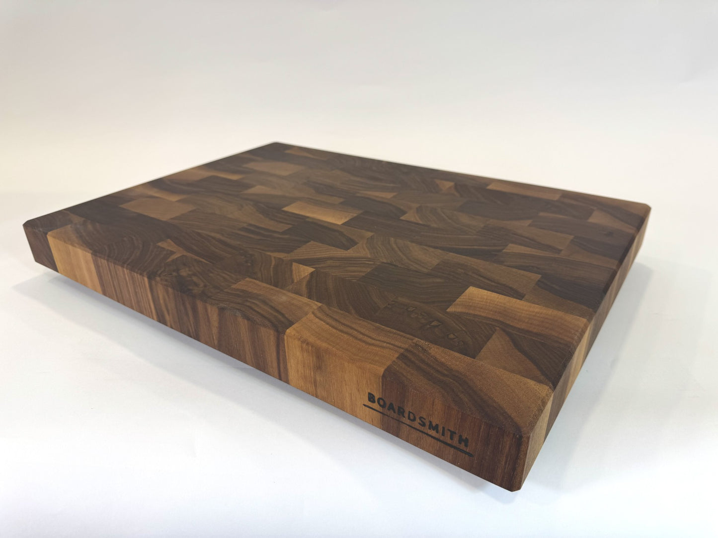 368 Walnut 22" x 16" x 2"