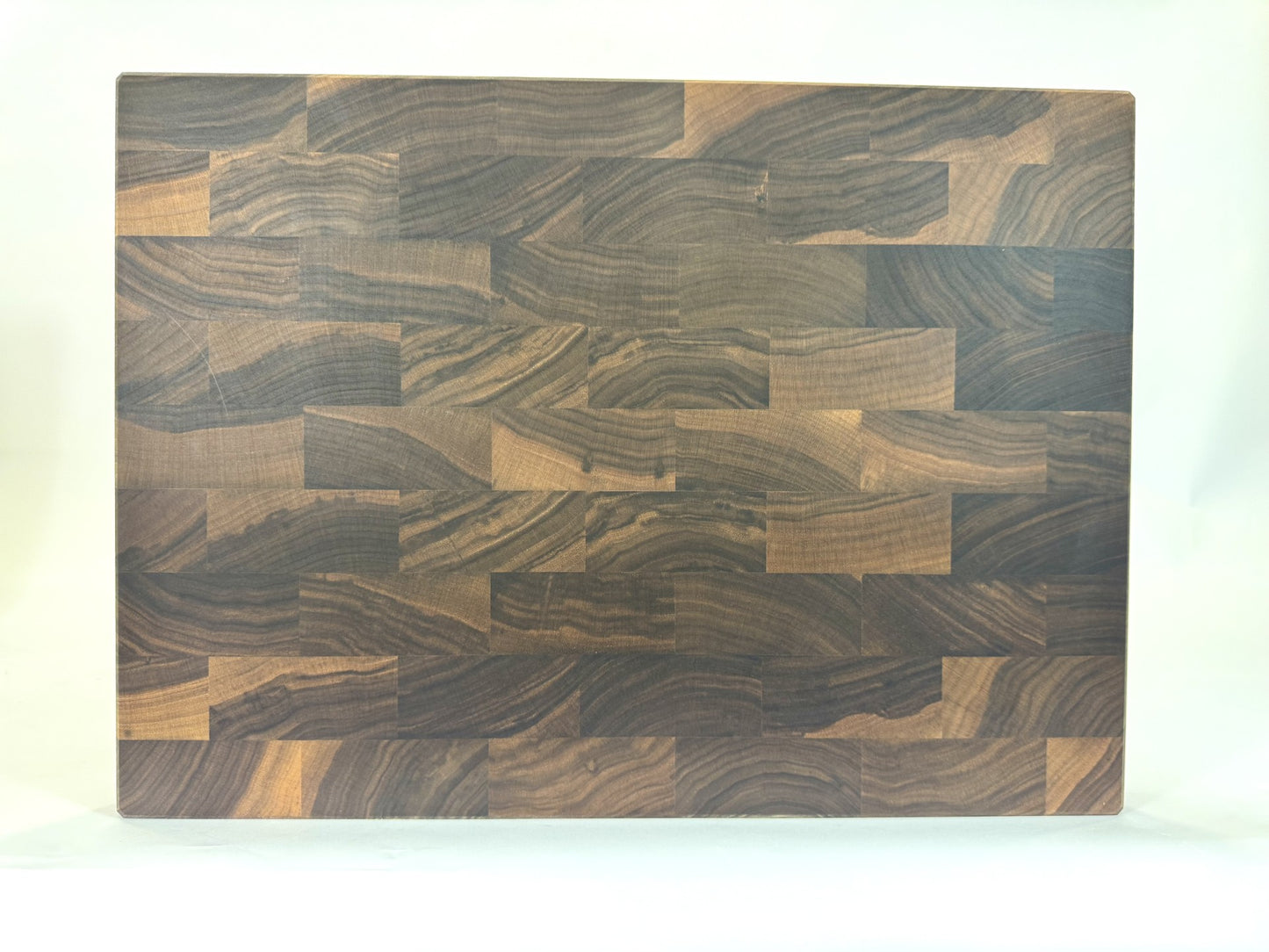 384 Walnut 22" x 16" x 2"