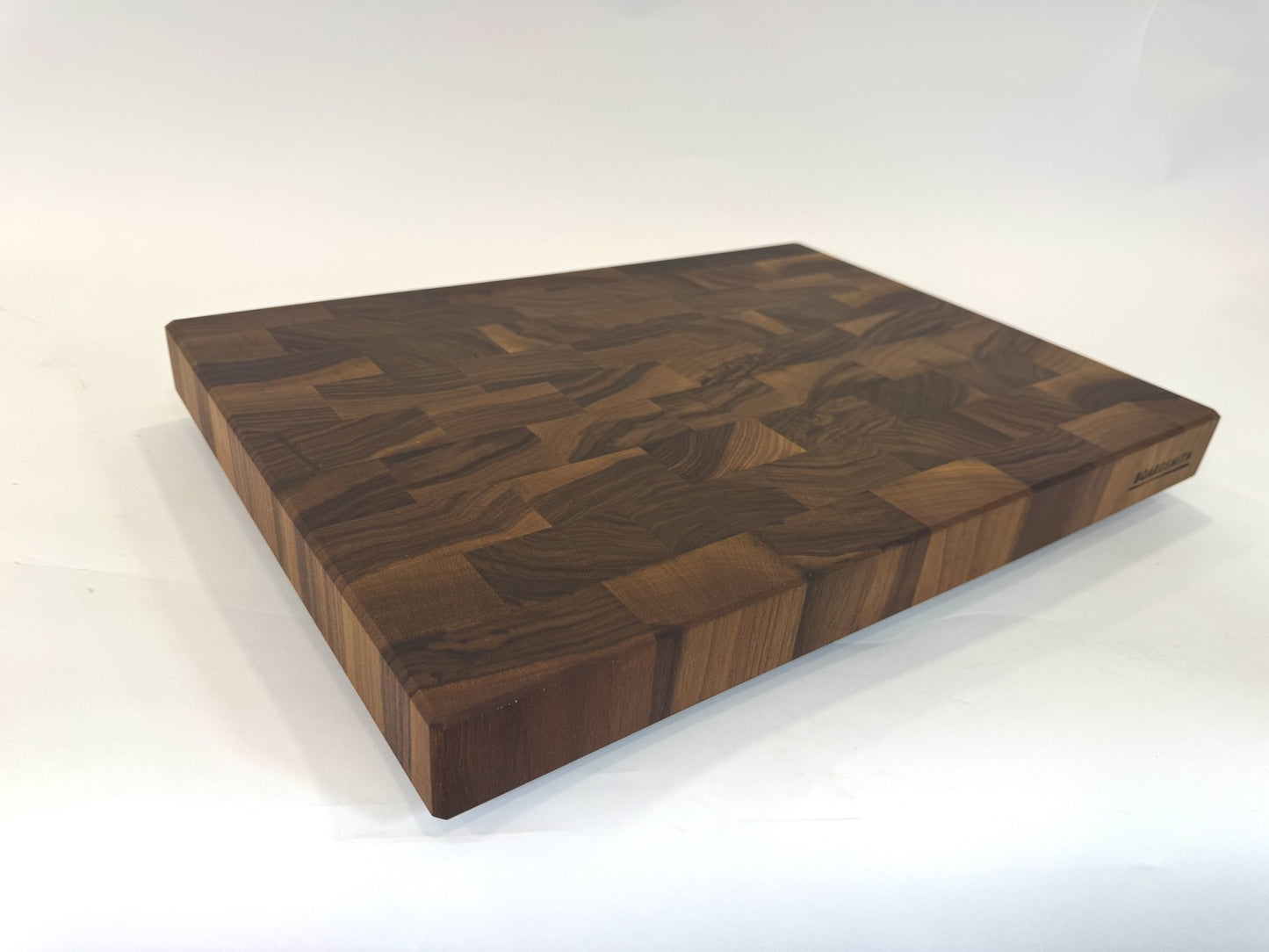 389 Walnut 22" x 16" x 2"