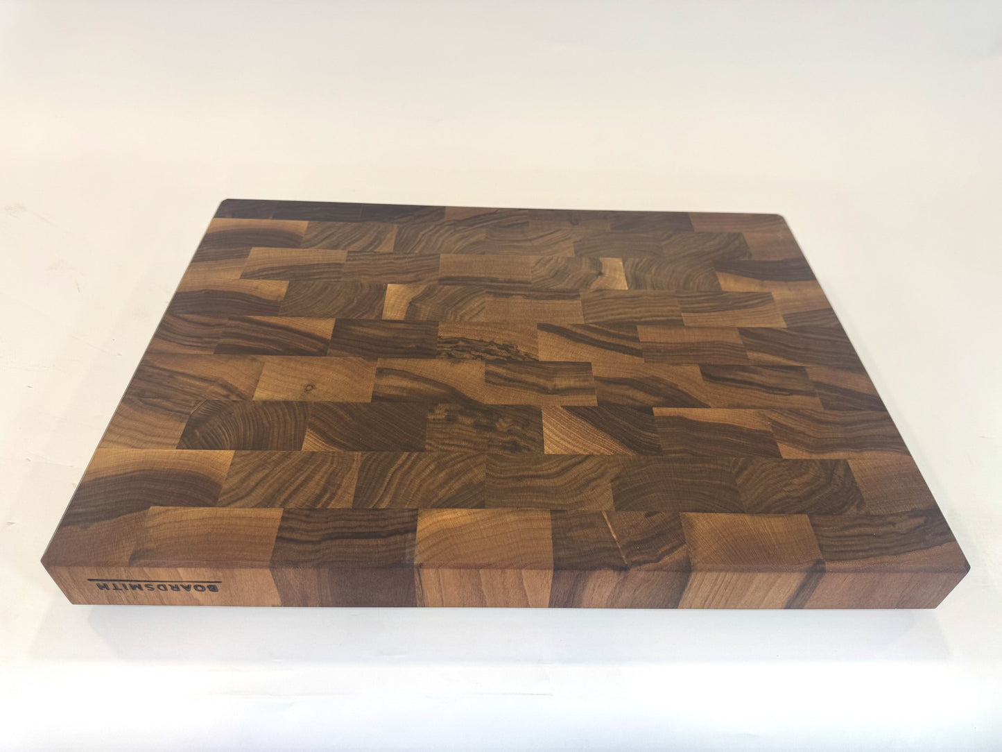 389 Walnut 22" x 16" x 2"