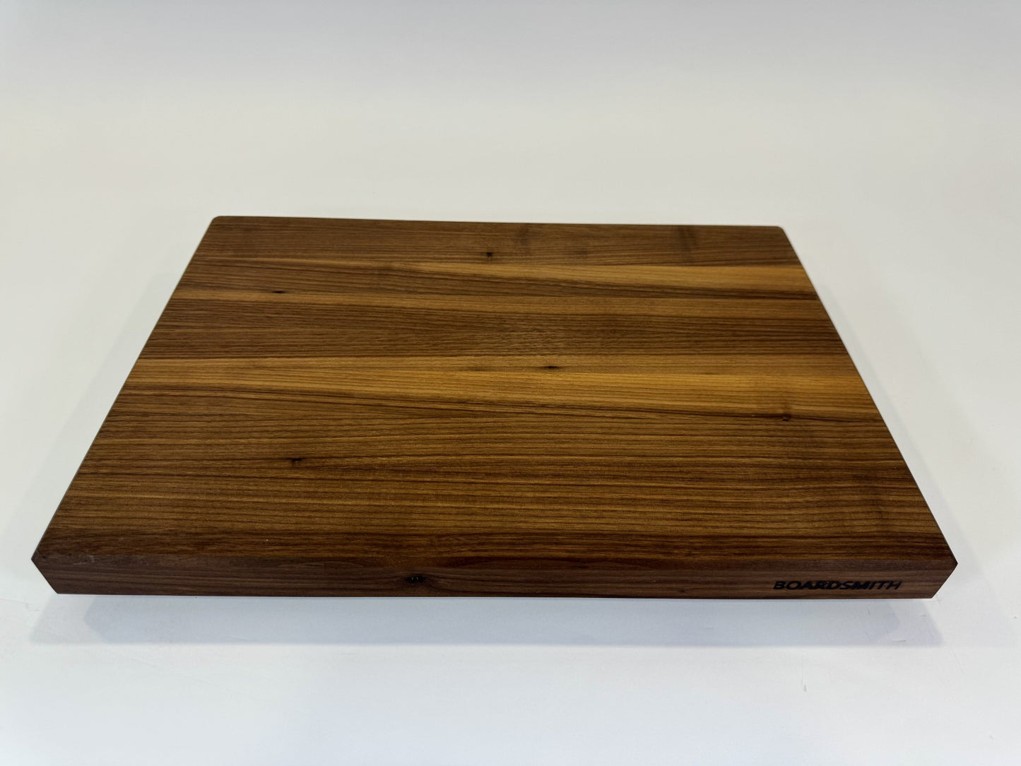 397 Walnut Edge Grain with Bottom Groove & Finger Grooves 20 x 14 x 1.5